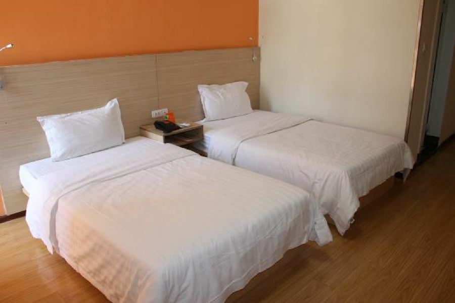 7Days Inn Wuhan Zhuankou Development Zone Jianghan University Экстерьер фото
